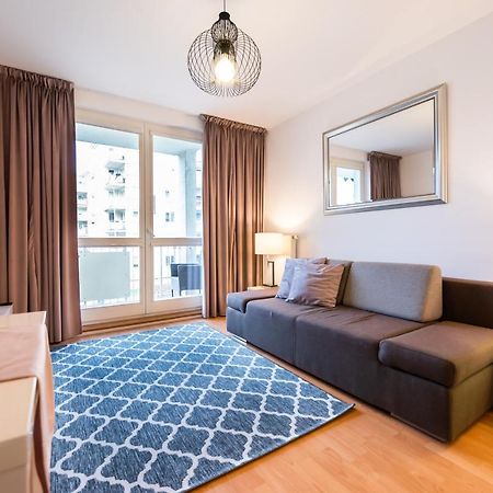 Metro Kondratowicza Velvet Apartment Warsaw Luaran gambar