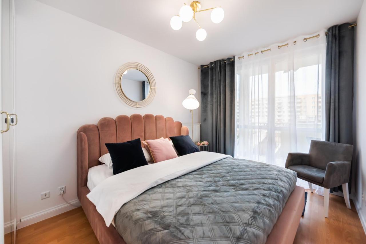 Metro Kondratowicza Velvet Apartment Warsaw Luaran gambar