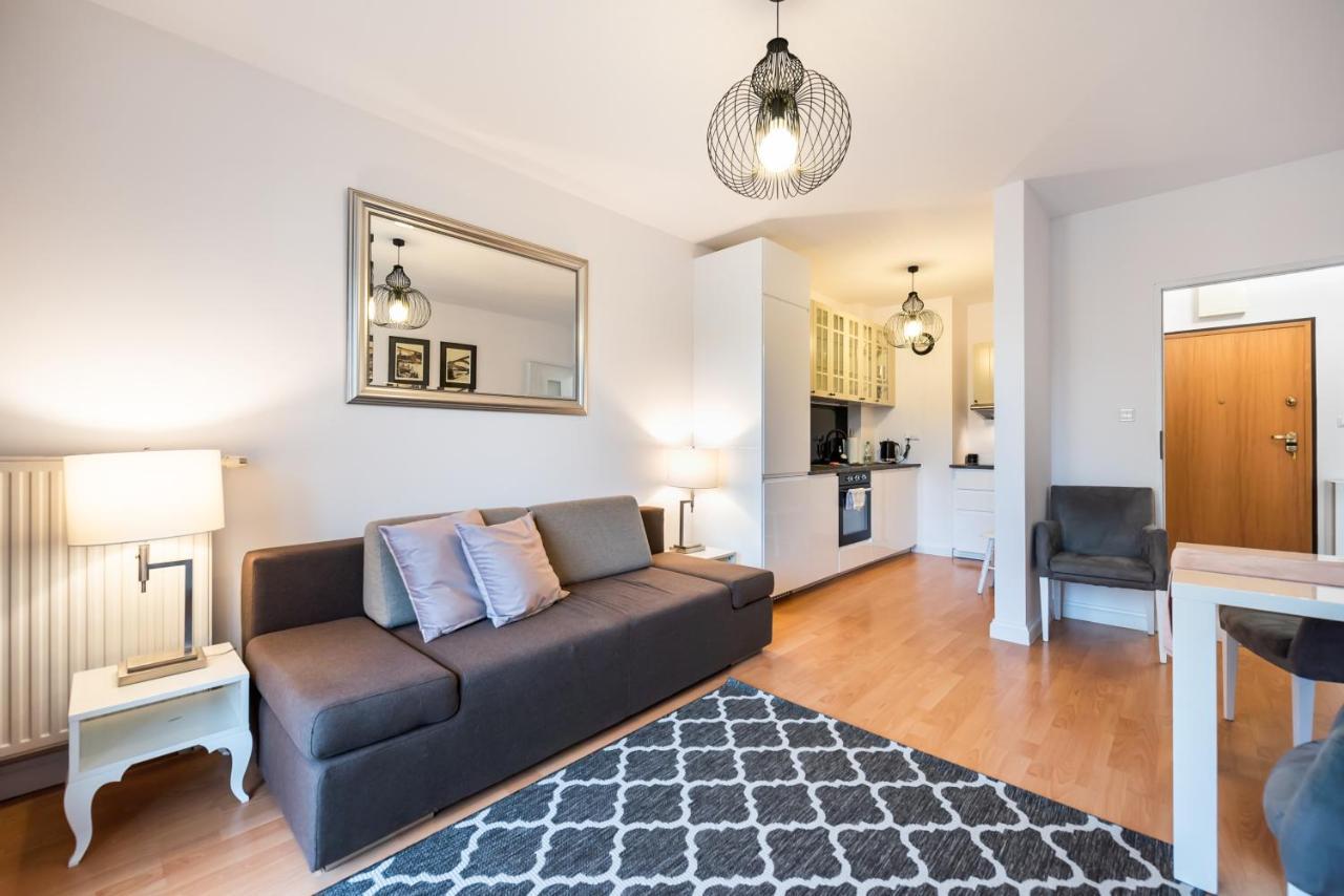 Metro Kondratowicza Velvet Apartment Warsaw Luaran gambar