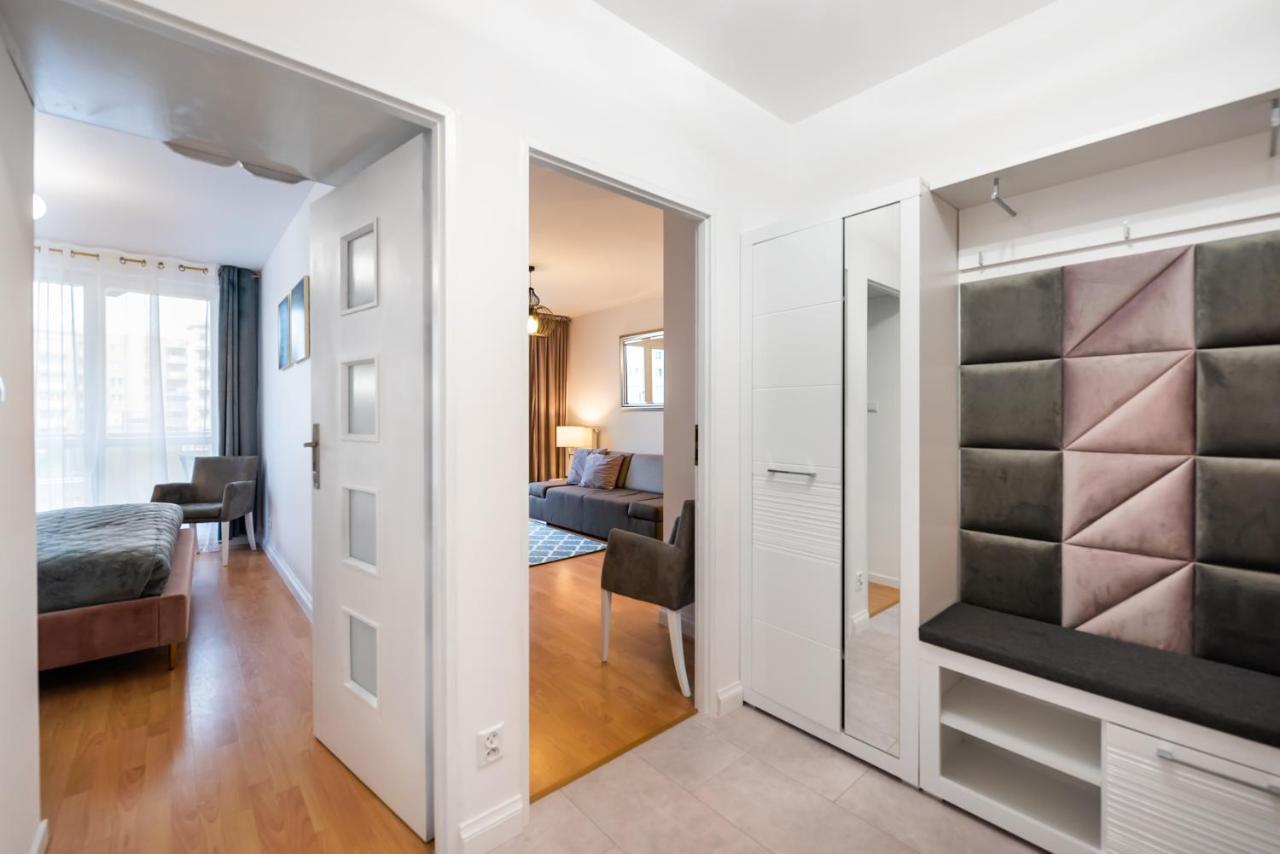 Metro Kondratowicza Velvet Apartment Warsaw Luaran gambar
