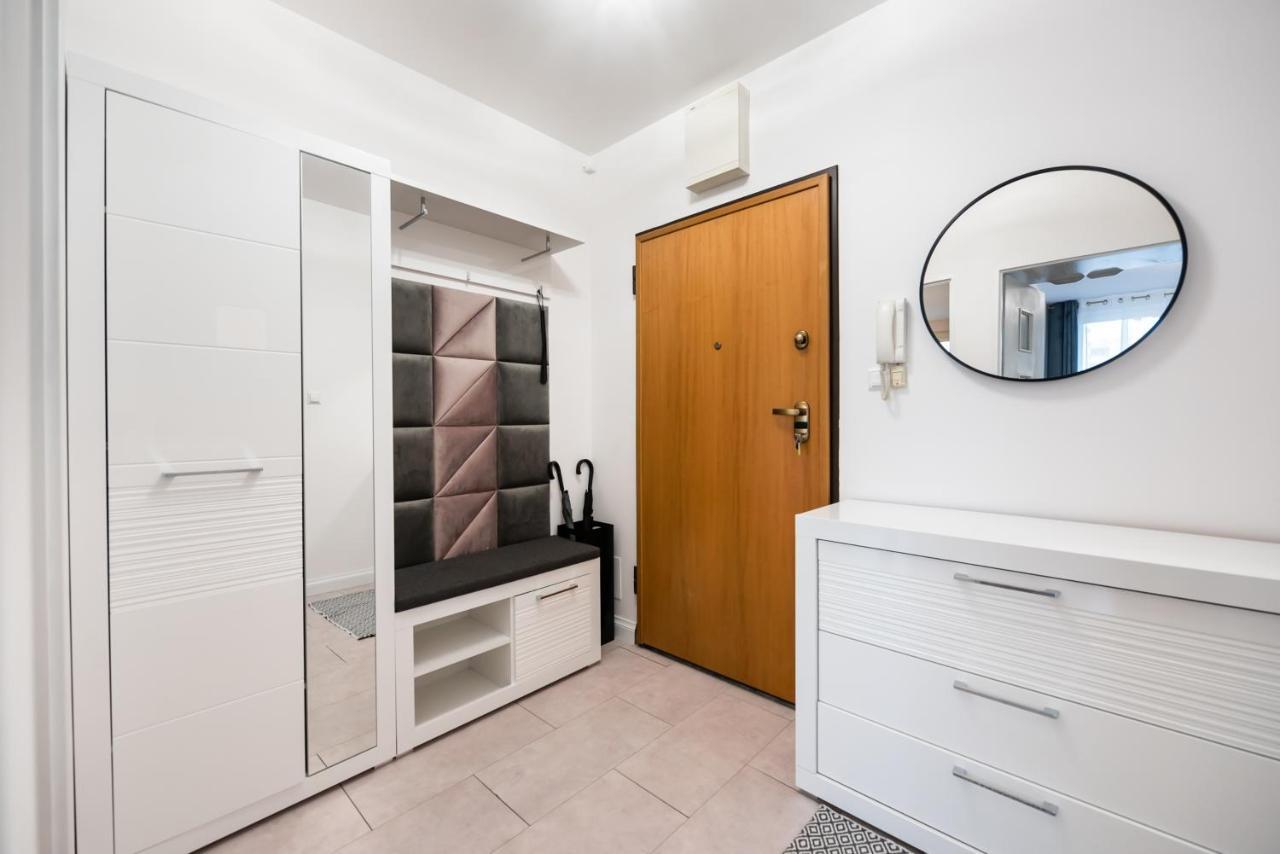 Metro Kondratowicza Velvet Apartment Warsaw Luaran gambar